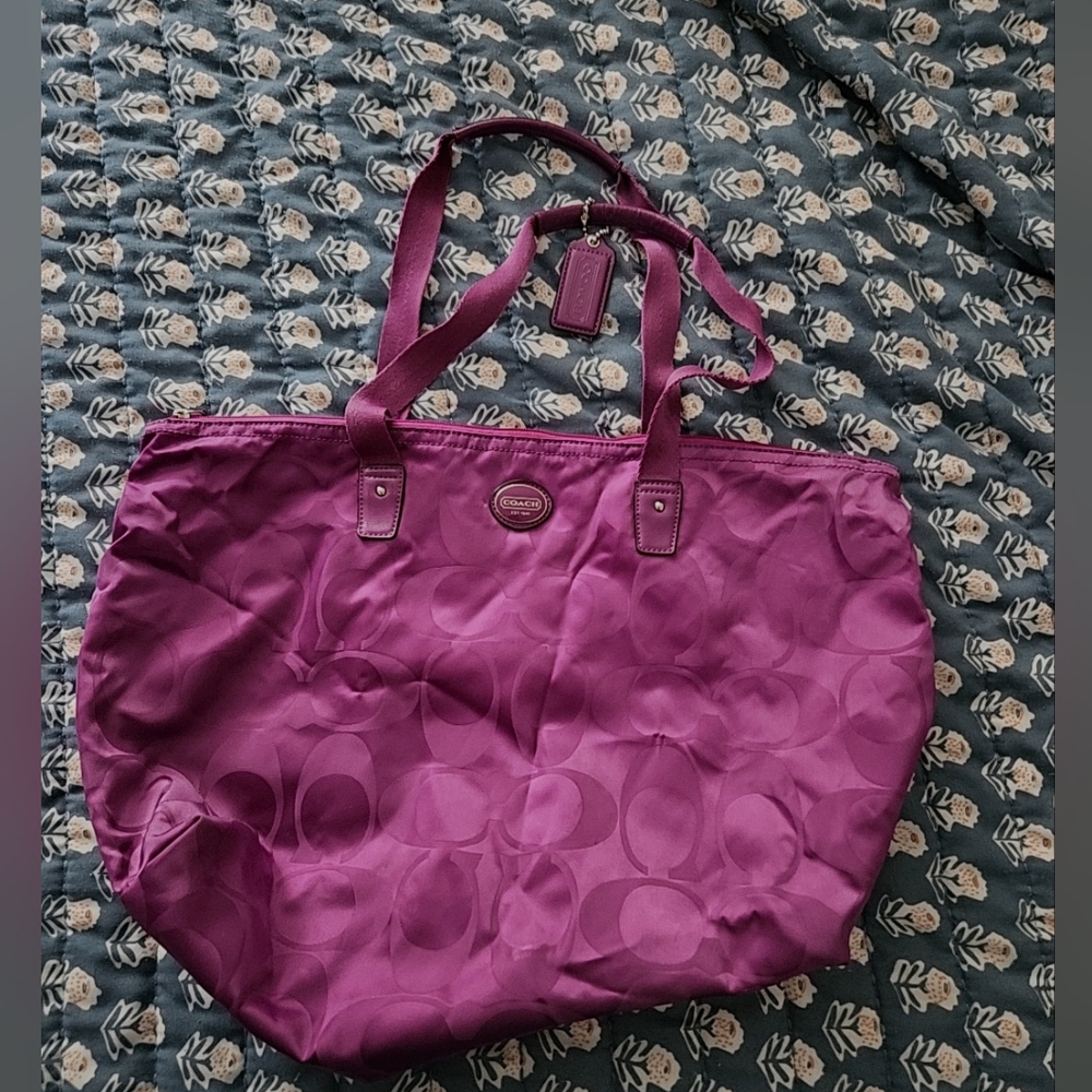 COACH Tote